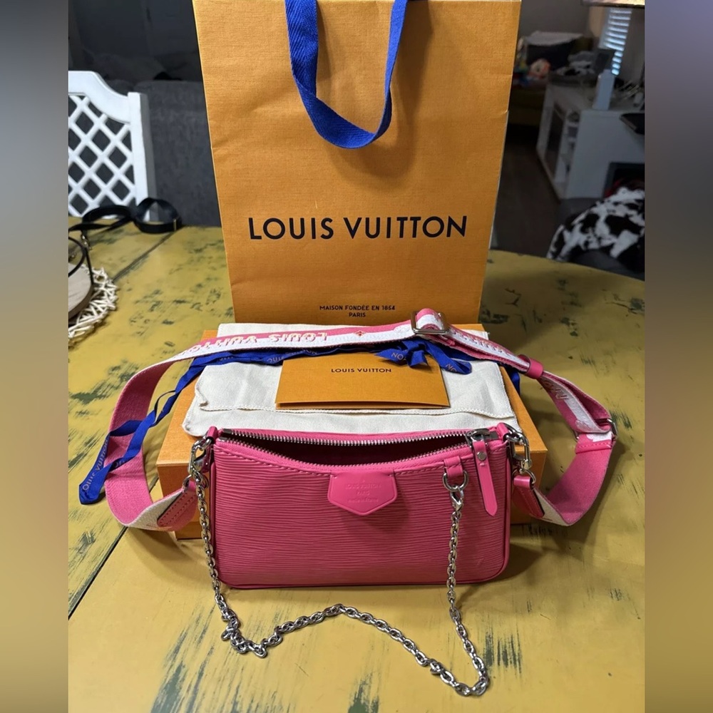Auth Louis Vuitton Easy Pouch On Strap Epi Leather in Dragonfruit Pink! RARE!